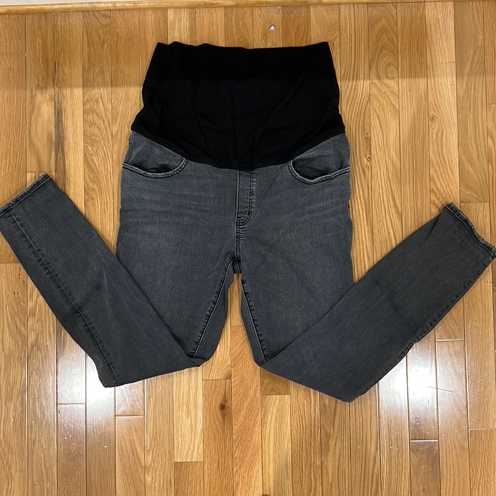 HATCH maternity jeans. Size 33 black